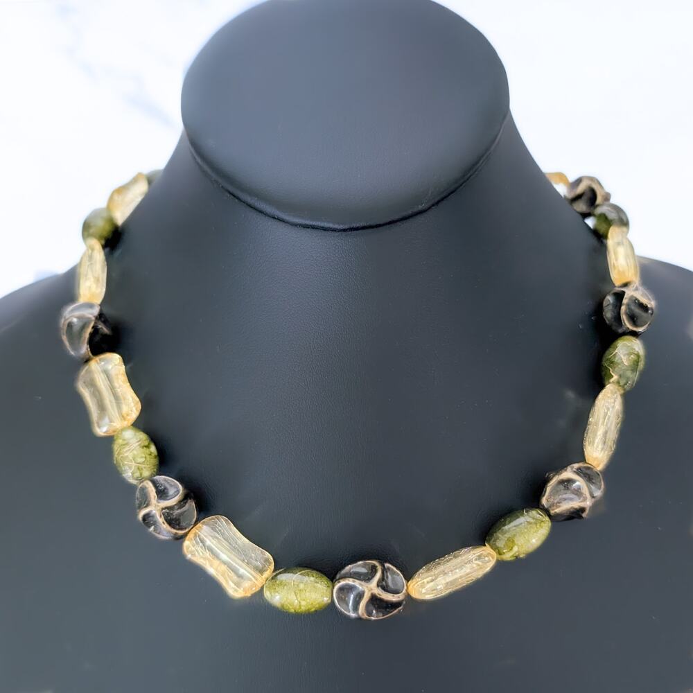Vintage Necklace Green & Butter Yellow Tones